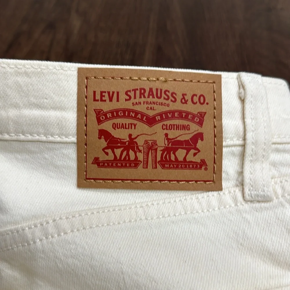 Levi’s - Ribcage Straight - Picture 5 of 11